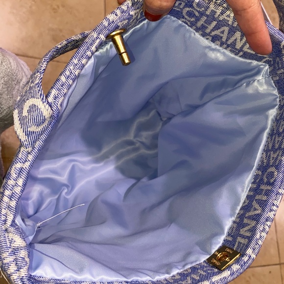 CHANEL Denim Blue Logo Turlock Tote - Picture 13 of 17